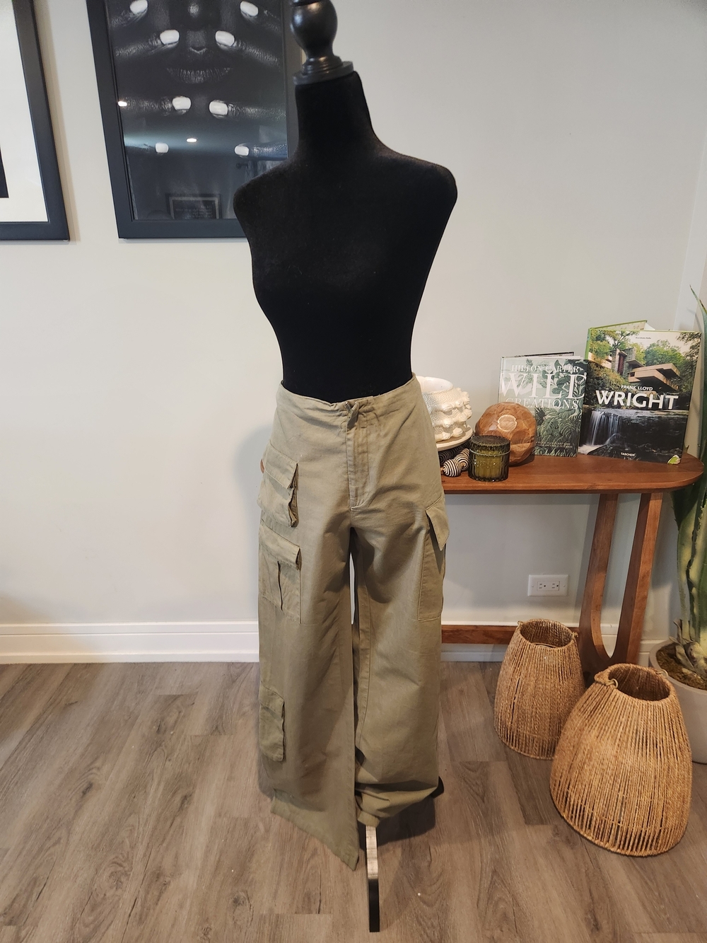 Zara Wide Leg Cargo Pants in Olive Green